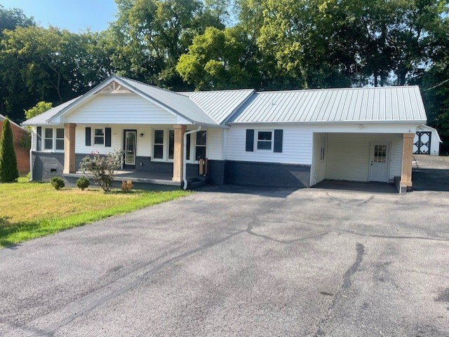 Davis St, Shelbyville, TN 37160