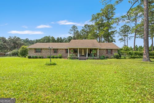3044 Main St, Folkston, GA, 31537-7526 | Card Image