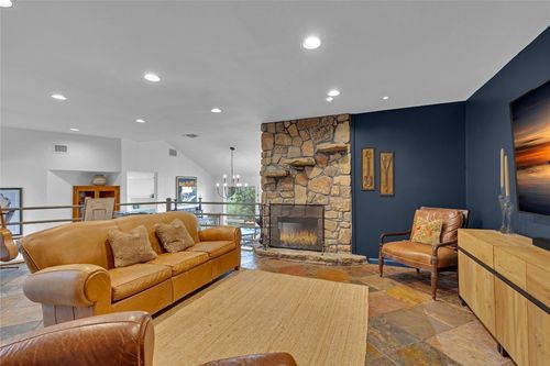 100 Derby Dr, Spicewood, TX, 78669-3148 | Card Image