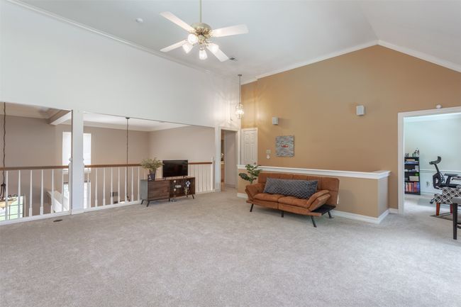 Huge open family room/ playroom/entertaining | Image 22