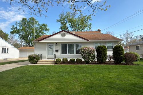 3000 Starling Ln, Rolling Meadows, IL, 60008-2643 | Card Image