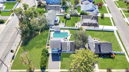 6 Regal Ln, Levittown, NY, 11756-5414 | Card Image