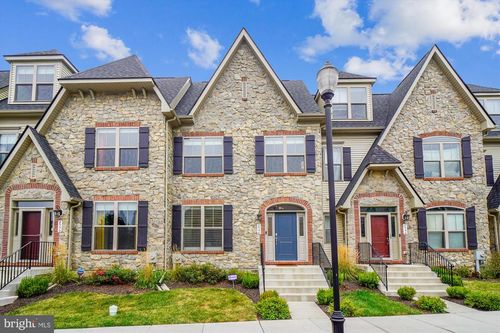 2548 Island Grove Blvd, FREDERICK, MD, 21701-3392 | Card Image