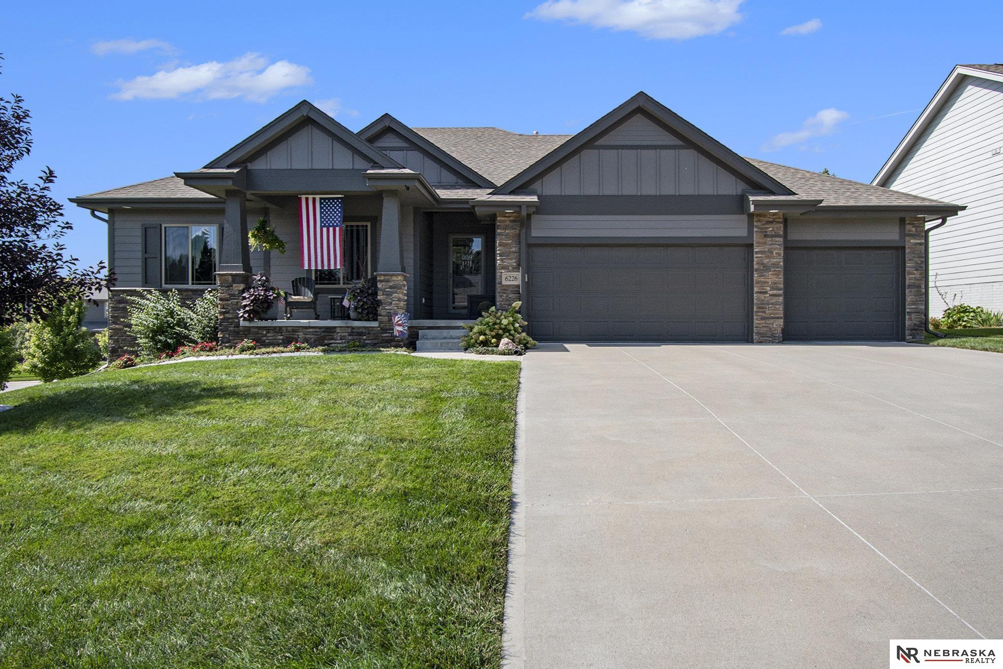 193rd St, Omaha, NE 68135