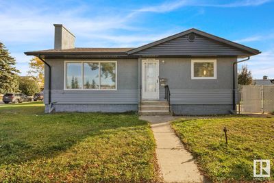 13703 137 Ave Nw, House other with 5 bedrooms, 2 bathrooms and 2 parking in Edmonton AB | Image 1