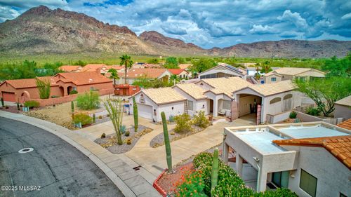 2713 S Desert Hawk Pl, Tucson, AZ, 85713-4386 | Card Image