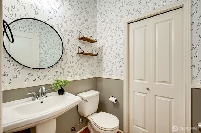 18307 38 Th Dr Se, Townhouse with 4 bedrooms, 3 bathrooms and 2 parking in Bothell WA | Image 6