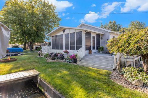 534 Hickory Ln, Coldwater, MI, 49036-7527 | Card Image