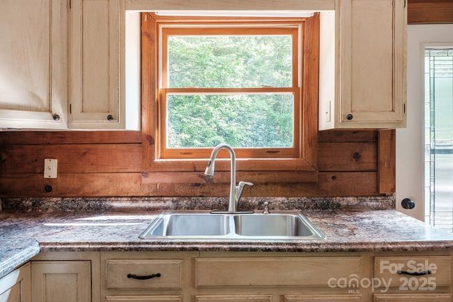 2266 Sugar Mountain Road, House other with 3 bedrooms, 2 bathrooms and null parking in Newland NC | Image 7