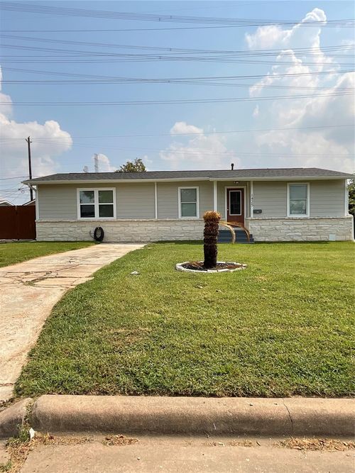 1425 Crown St, Galena Park, TX, 77547-2533 | Card Image