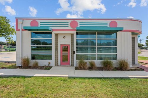 b-717 S Main St, Bryan, TX, 77803-6914 | Card Image