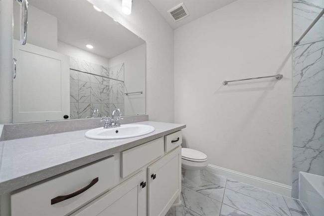 908 Falcon Hollow Ln, House other with 4 bedrooms, 4 bathrooms and 3 parking in Pinehurst TX | Image 34