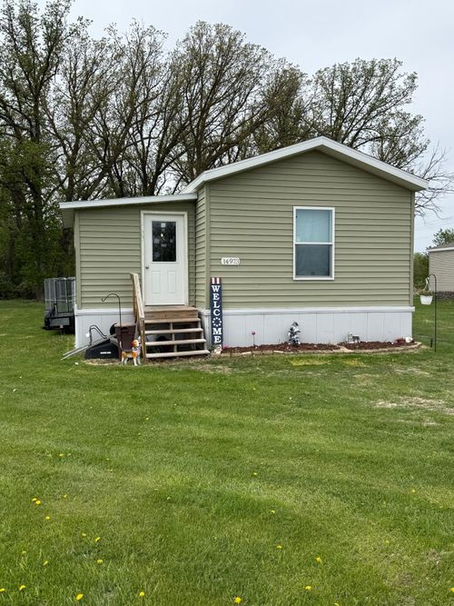 14973 137th Ave Ne, Thief River Falls, MN, 56701-8430 | Card Image