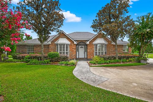 2211 Goodson Loop, Pinehurst, TX, 77362-3590 | Card Image