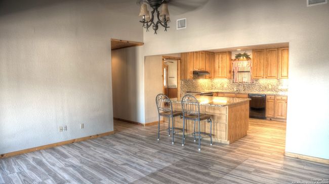 457 N Tomahawk Way, House other with 4 bedrooms, 3 bathrooms and null parking in Concan TX | Image 18
