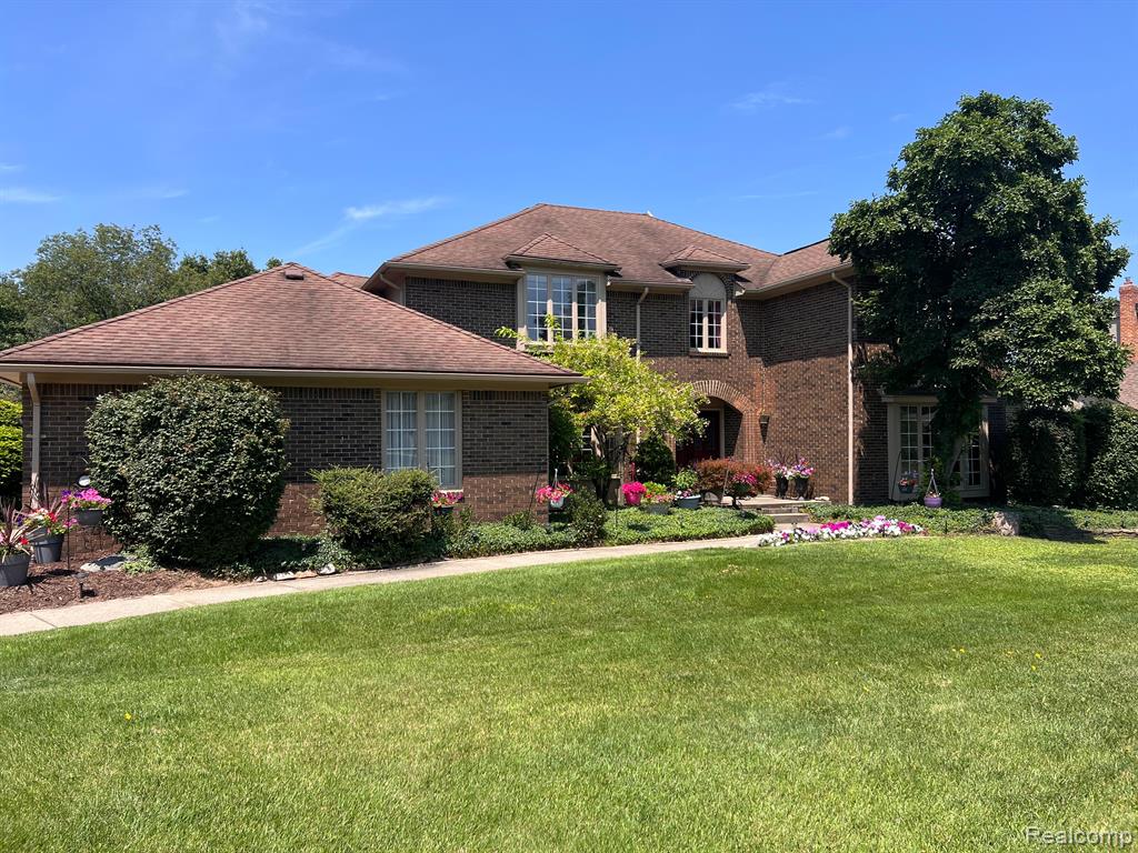 Greenspring Ln, Rochester Hills, MI 48309