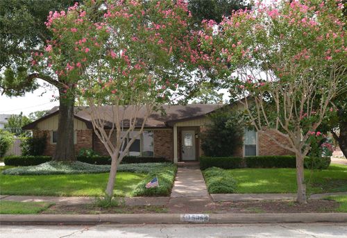 5054 Yarwell Dr, Houston, TX, 77096-5330 | Card Image