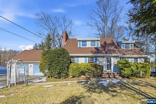 257 Franklin Ave, Wyckoff, NJ, 07481-2846 | Card Image