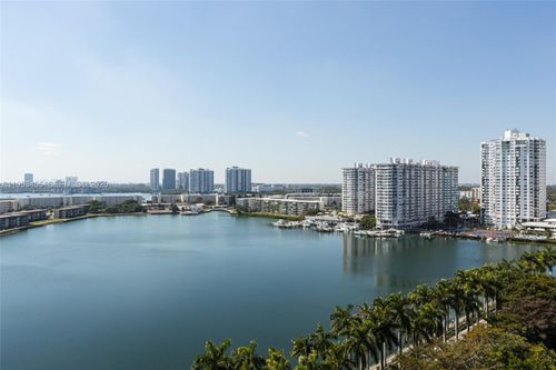 1512e-2851 Ne 183rd St, Aventura, FL, 33160-2143 | Card Image