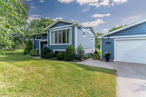 605 Belle St, Waterloo, IA, 50702-4612 | Card Image