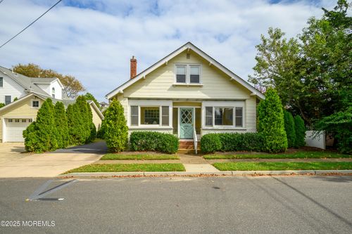 4 2nd Ave, Sea Girt, NJ, 08750-1603 | Card Image