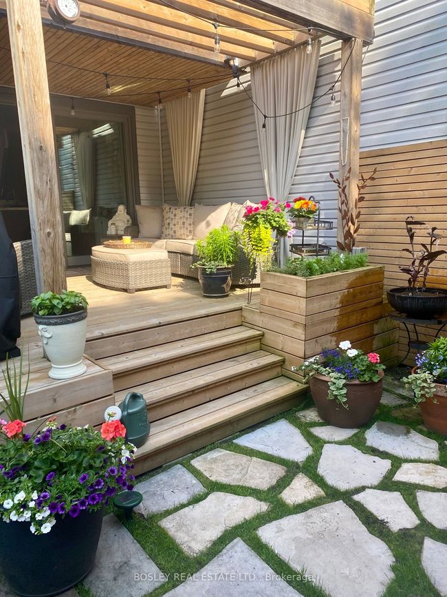 38 Earl Grey Rd, House attached with 3 bedrooms, 2 bathrooms and null parking in Toronto ON | Image 36