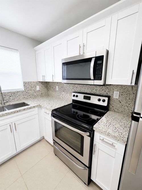 n-1723 Wiley St, Hollywood, FL, 33020-6550 | Card Image