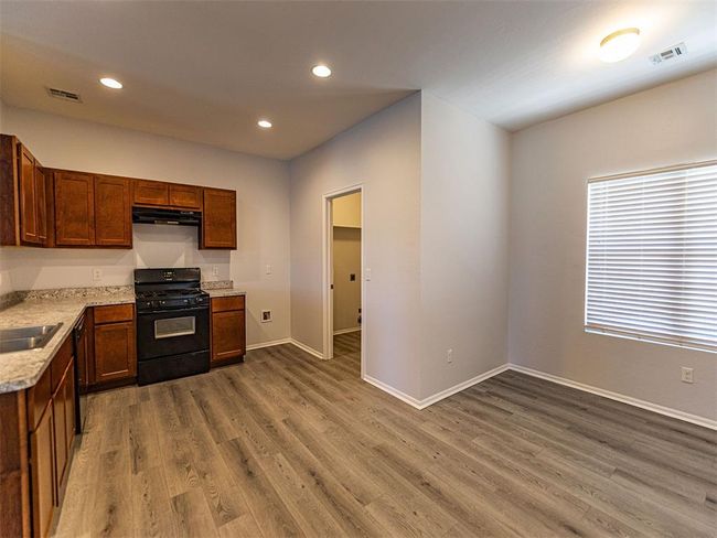 10831 Ne 8 Th Ter, House other with 3 bedrooms, 2 bathrooms and null parking in Midwest City OK | Image 6