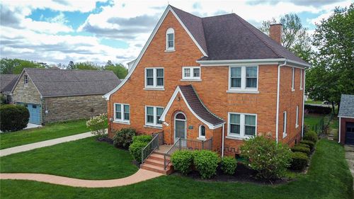 221 E Muntz Ave, Butler, PA, 16001-3322 | Card Image