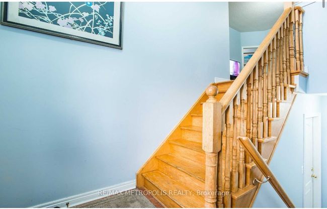 UPPER - 13 Savita Rd, House other with 3 bedrooms, 2 bathrooms and 2 parking in Brampton ON | Image 4