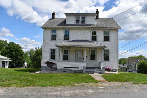 158 Martone St, Waterbury, CT, 06708-1550 | Card Image