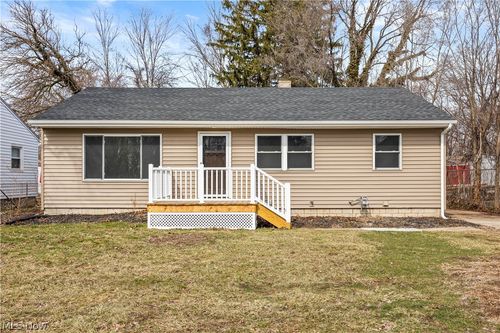975 N Ridge Rd E, Lorain, OH, 44055-3016 | Card Image