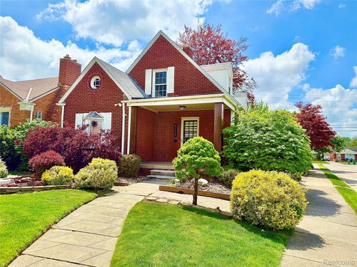 4775 Orchard Ave, Dearborn, MI, 48126-4600 | Card Image