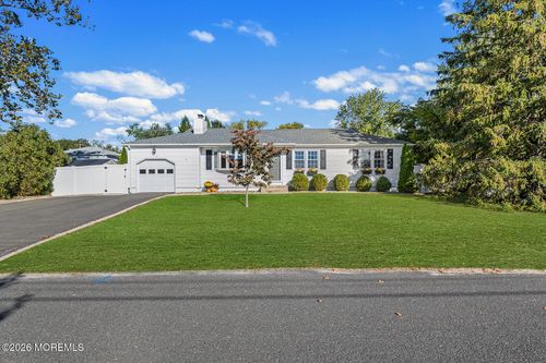 138 Besante Blvd, Brick, NJ, 08724-3675 | Card Image