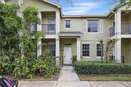 2186 Se Fern Park Dr, Port St. Lucie, FL, 34952-8008 | Card Image