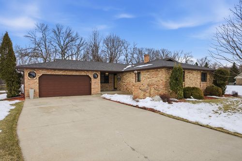 1355 Cossette Dr S, Fargo, ND, 58104-8200 | Card Image