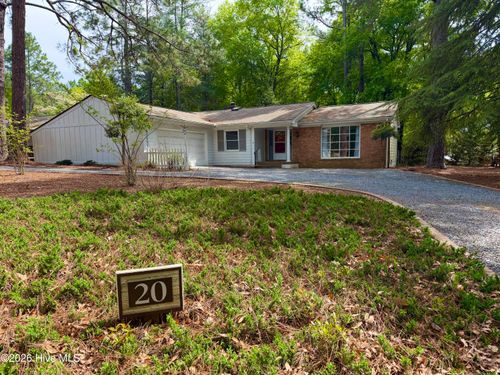 20 Merion Cir, Pinehurst, NC, 28374-9085 | Card Image