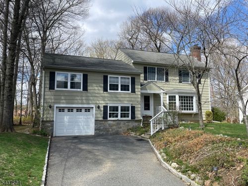 52 Dellwood Ave, Chatham Twp, NJ, 07928-1739 | Card Image