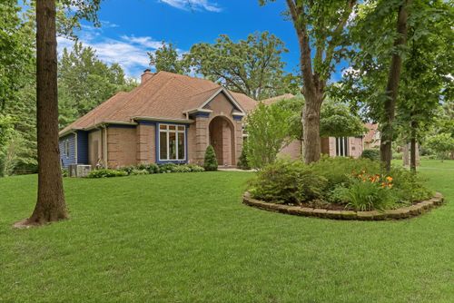 7624 Bittersweet Dr, Gurnee, IL, 60031-5110 | Card Image