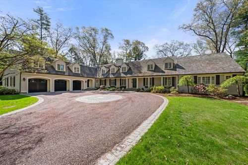 12 Winding River Cir, Wellesley, MA, 02482-7332 | Card Image