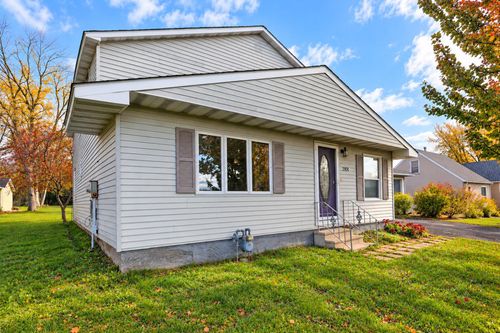 2904 11th St Ne, Austin, MN, 55912-6049 | Card Image