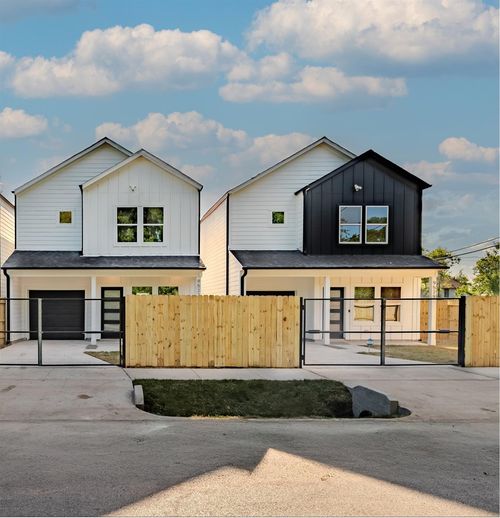 9529-9527 Beckley St, Houston, TX, 77088-4805 | Card Image