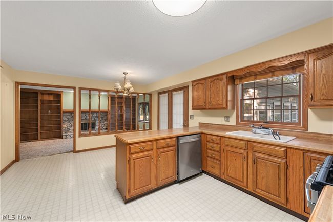 25074 Tricia Drive, House other with 4 bedrooms, 2 bathrooms and null parking in Westlake OH | Image 12