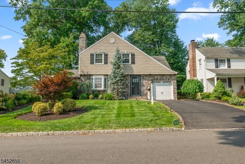 370 Putnam Rd, Union, NJ, 07083-7549 | Card Image