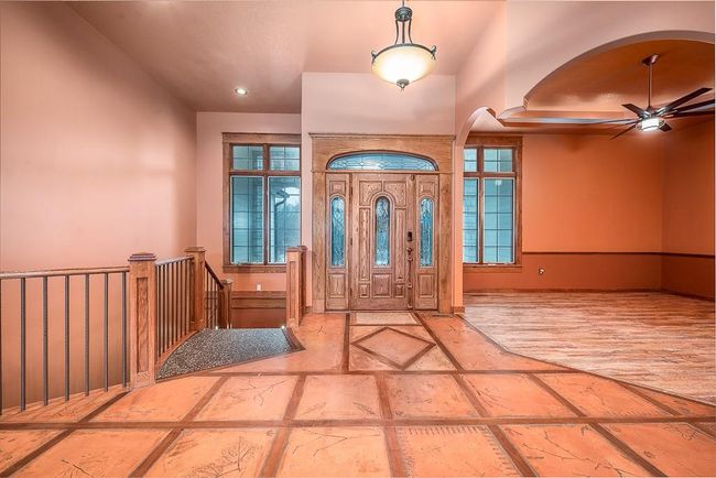 1605 Washington St, House other with 6 bedrooms, 5 bathrooms and null parking in Tonganoxie KS | Image 6