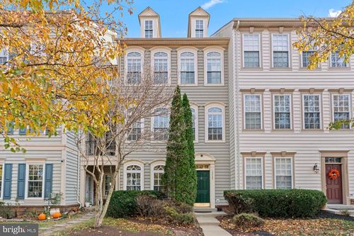 10423 Rifle Rd, BRISTOW, VA, 20136-1330 | Card Image