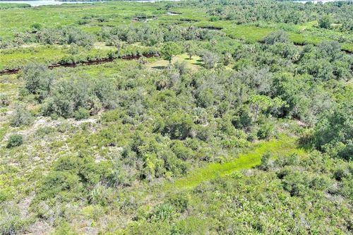 1353 Wallaroo Ct, PUNTA GORDA, FL, 33983 | Card Image