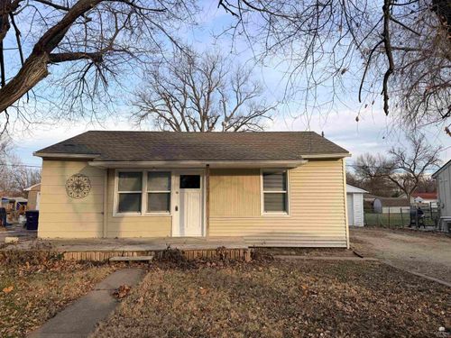 2012 Hayes Dr, Manhattan, KS, 66502-4920 | Card Image