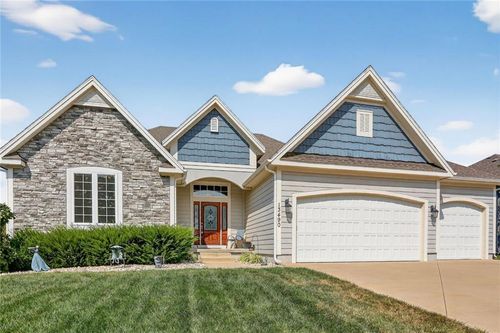 13490 Nw 72nd St, Parkville, MO, 64152-1118 | Card Image