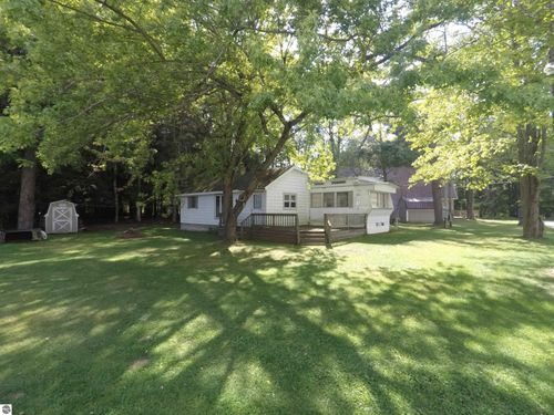 104 Bass Court, Cadillac, MI, 49601 | Card Image